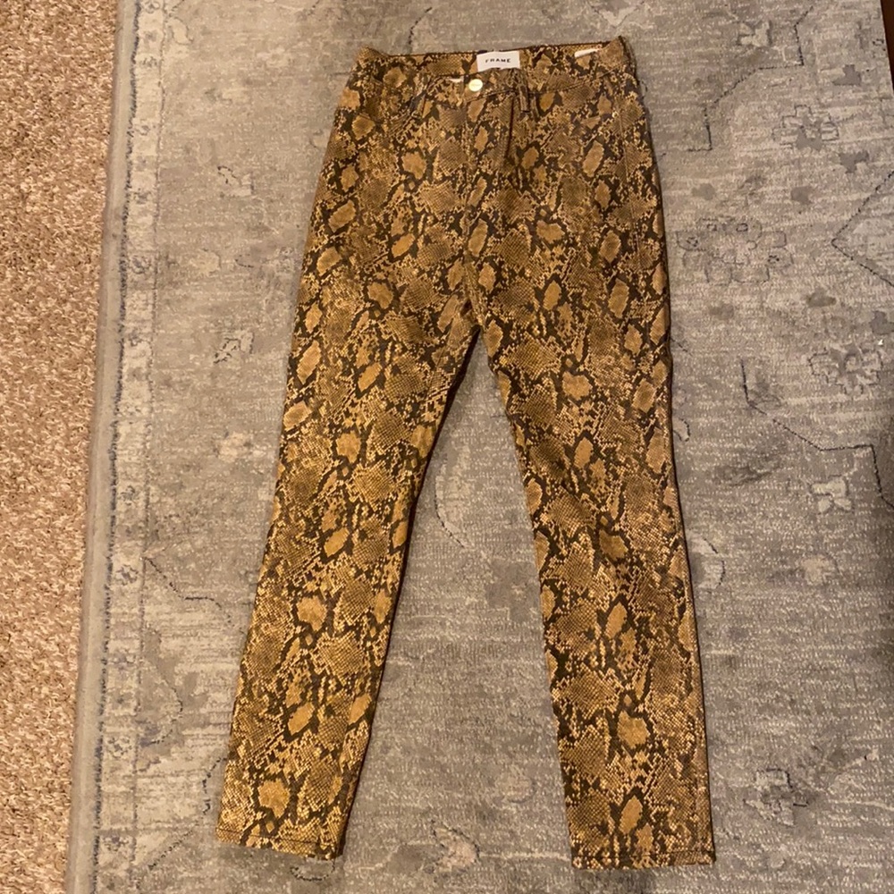 Frame Le High Skinny Crop 27